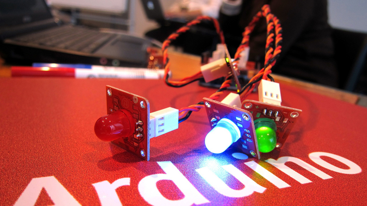 Sensor luminoso de LED desenvolvido a partir de Arduino. Foto: mozillaeu on Visualhunt.com / CC BY