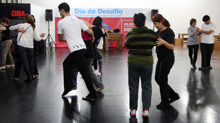 Atividade de dança promovida no Sesc Consolação no Dia do Desafio 2013 / Créditos: Nicola Labate