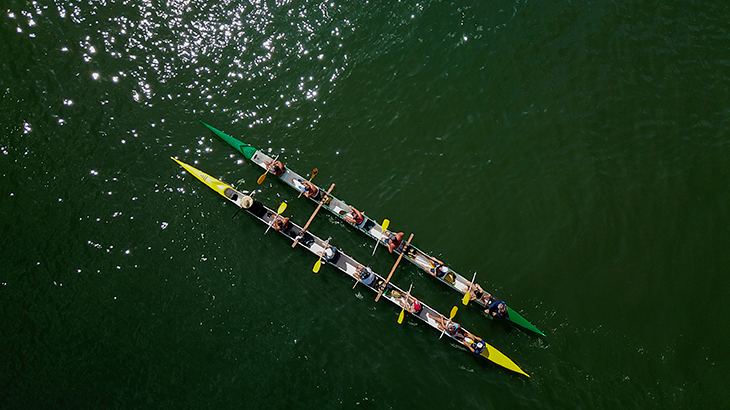 O Canoa Caiçara reúne pessoas em uma prática coletiva e colaborativa | Foto: Bela Baderna.