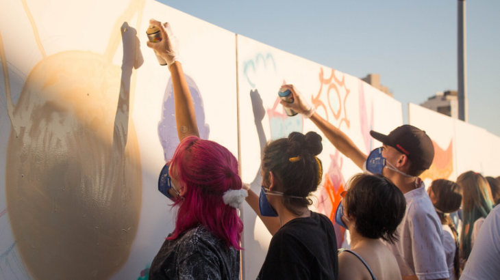 Oficina de Grafite - ação do Programa Juventudes (Foto: Mirella Ghiraldi/Sesc)