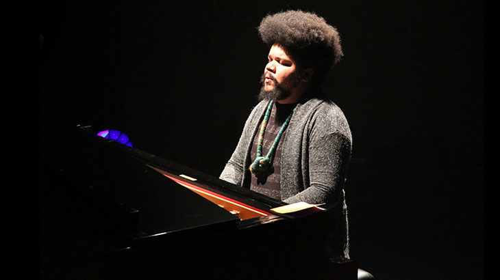 O pianista recifense Amaro Freitas no Jazz na Fábrica. Foto: Carol Vidal