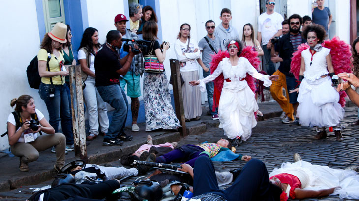 Público vivencia rotina da produção cultural em workshops [foto: Mariana Bonome]