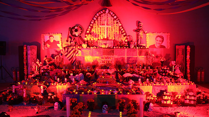 Altar de Día De Muertos | Foto Laura Martinez