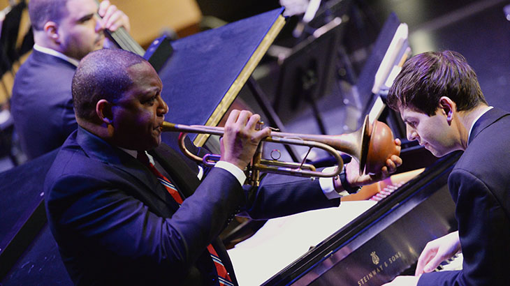 A Jazz at Lincoln Center Orchestra com Wynton Marsalis <br> Foto: Frank Stewart