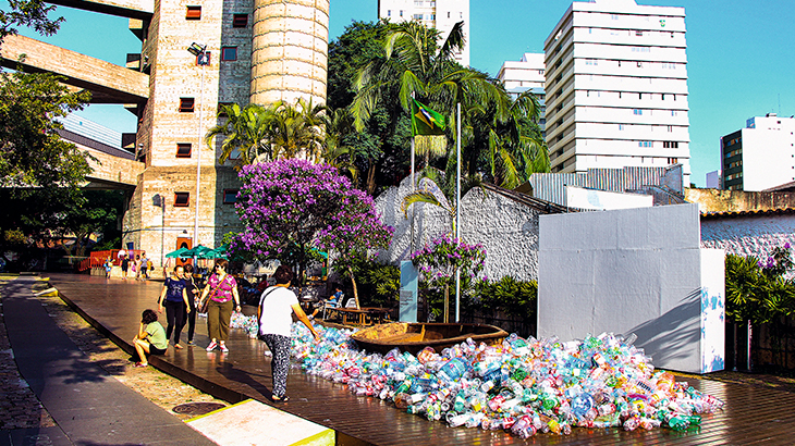 A instalação “À deriva”, de Jaime Prades, no Sesc Pompeia, em fevereiro de 2020. Foto de Lúcio Érico
