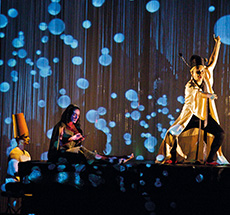 Cena do espetáculo de ópera contemporânea Ópera das Pedras (2010)