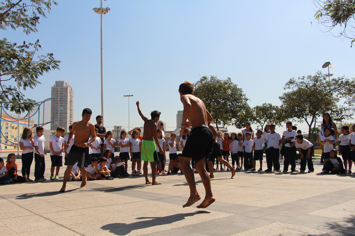 Dança Xondaro - Guarani Mbya