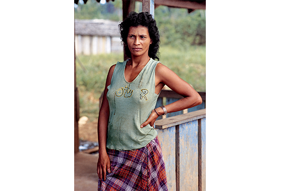 Proprietaria de bar e hospedaria na rodovia Cuiaba-Santarem. Para, 1987, Foto Joao Farkas