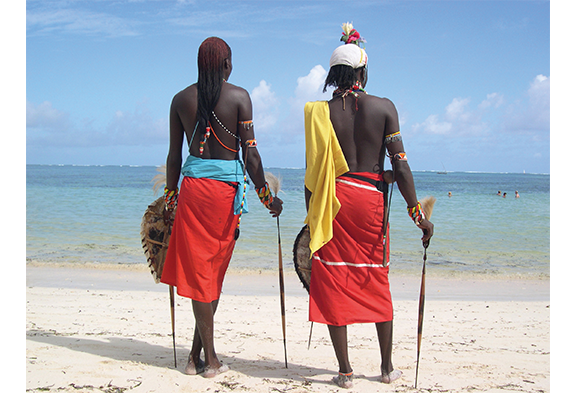 Massais na praia. Quênia. Foto: Argus Caruso